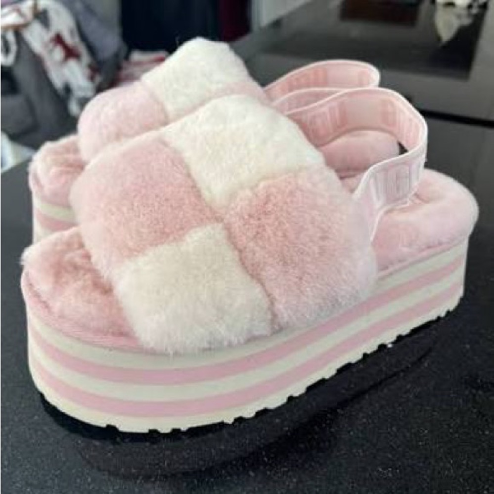 UGG Women's disco Fluffy Pink and Cream Platform Slippers